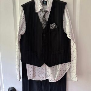 Young kings boys suit